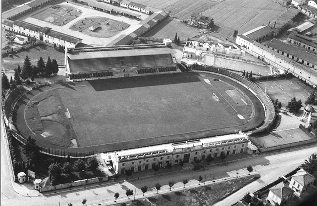 Lo stadio nel 1945 viene ribattezzato Comunale, Brumana era la denominazione fascista.